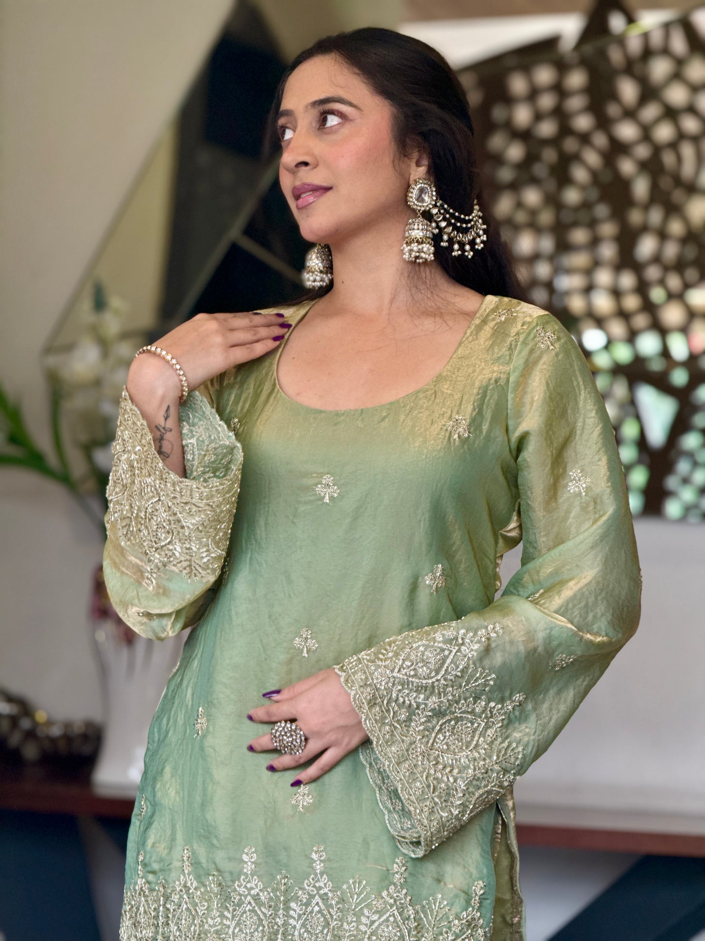 Meher Sharara suit