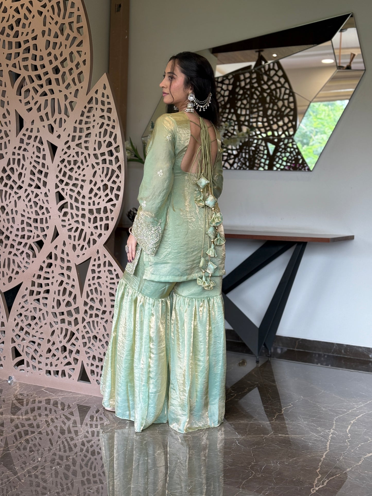 Meher Sharara suit