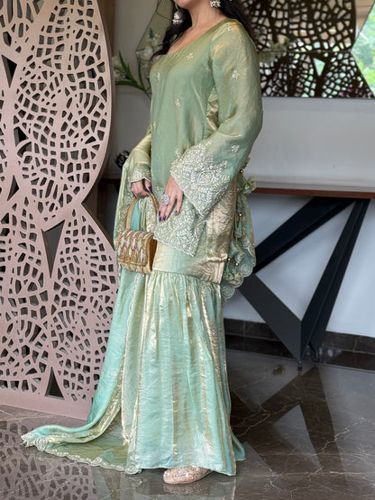 Meher Sharara suit