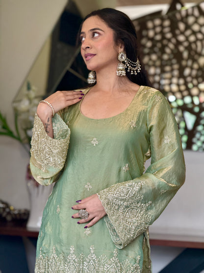Meher Sharara suit
