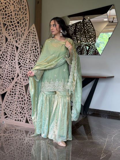 Meher Sharara suit