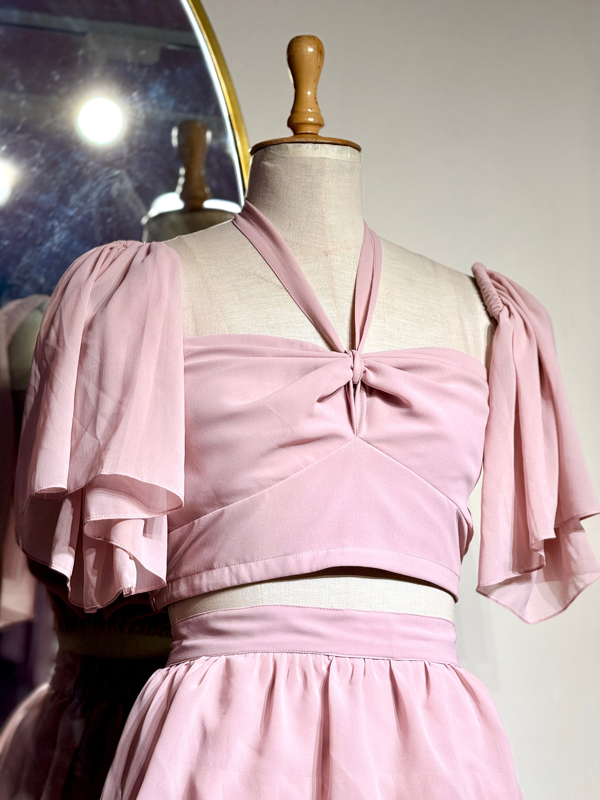 Detachable sleeves refernce