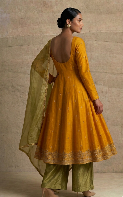 Ayra Anarkali Set
