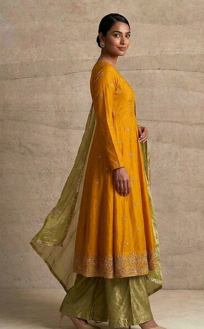 Ayra Anarkali Set