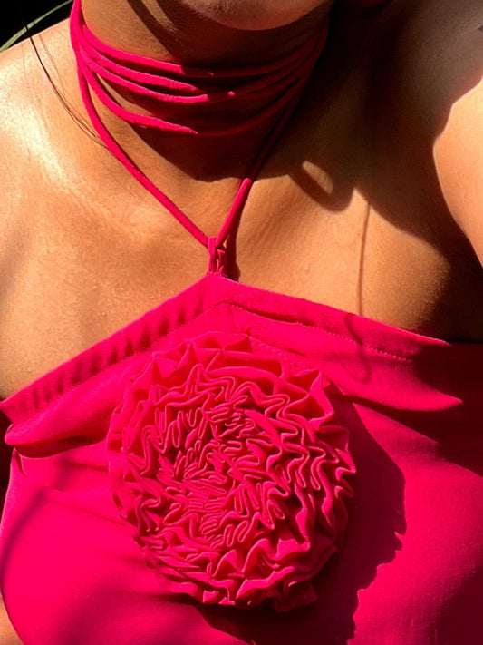3D flowers with pleats detailing