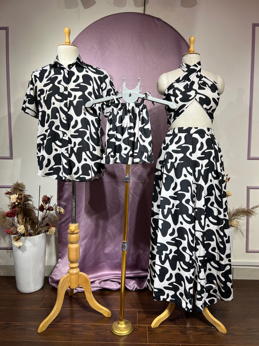 Callie Black & White Printed Family Set