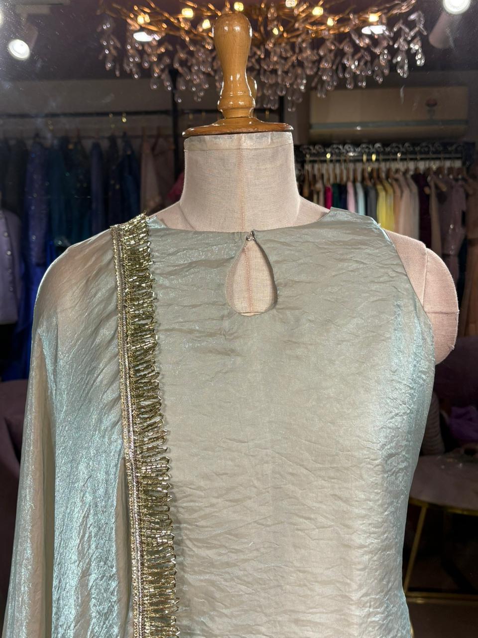 Nirat Suit with farsi