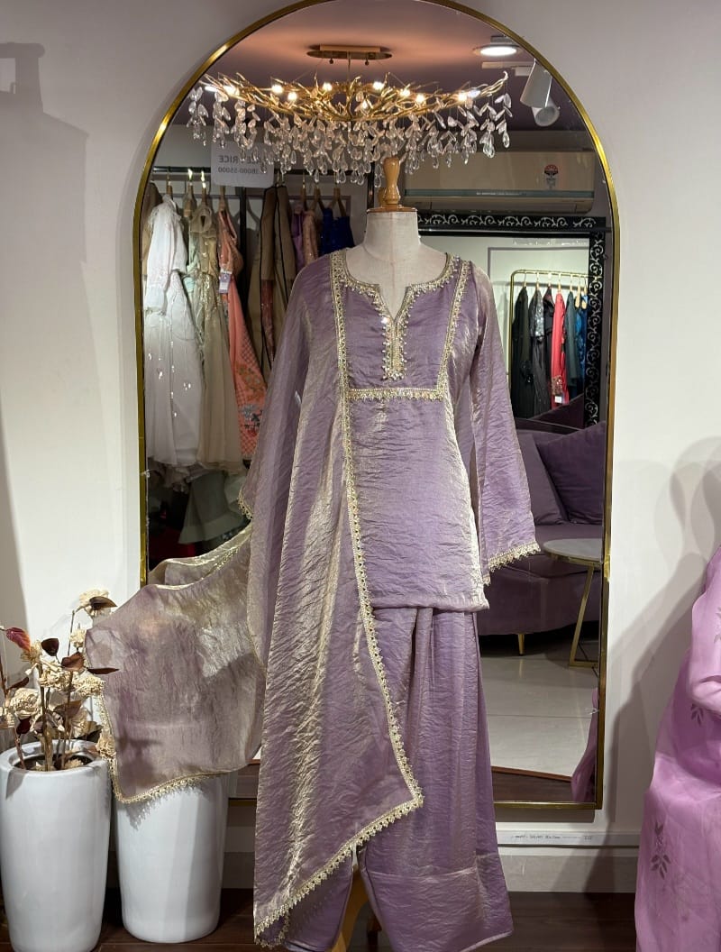 Mahira Farshi Salwaar Suit