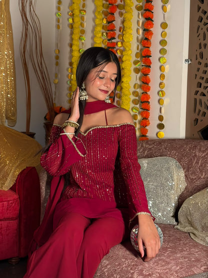 Aisha offshoulder suit