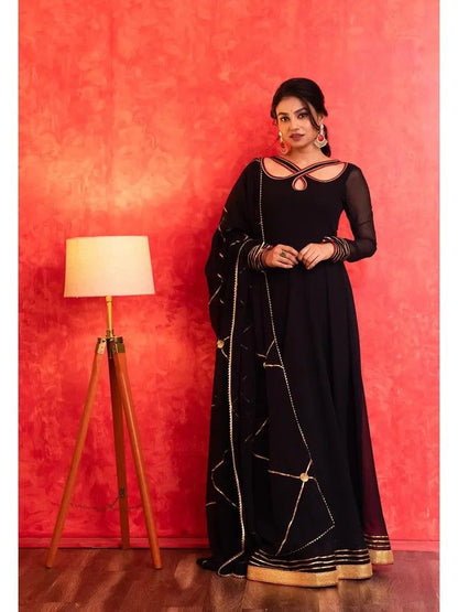 Nyra anarkali set